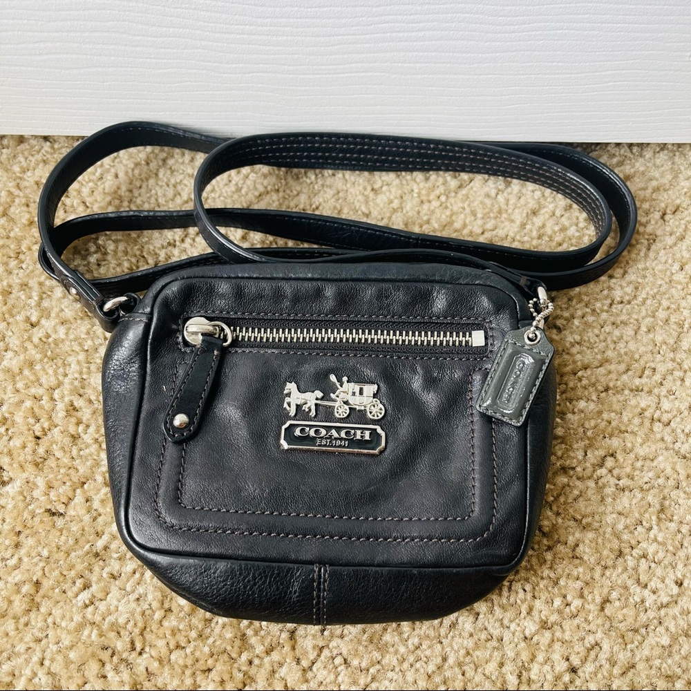 Used Coach crossbody
